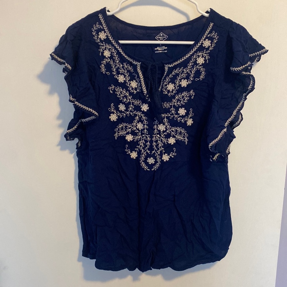 St. John’s Bay women’s shirt, size large